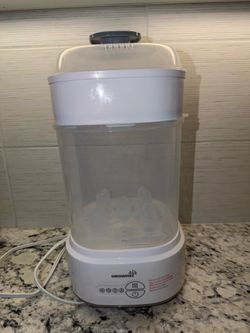 Baby bottle sterilizer