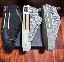 Dior B23