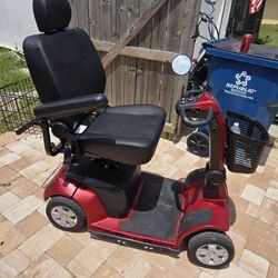 Maxima Prime Motorized Chair