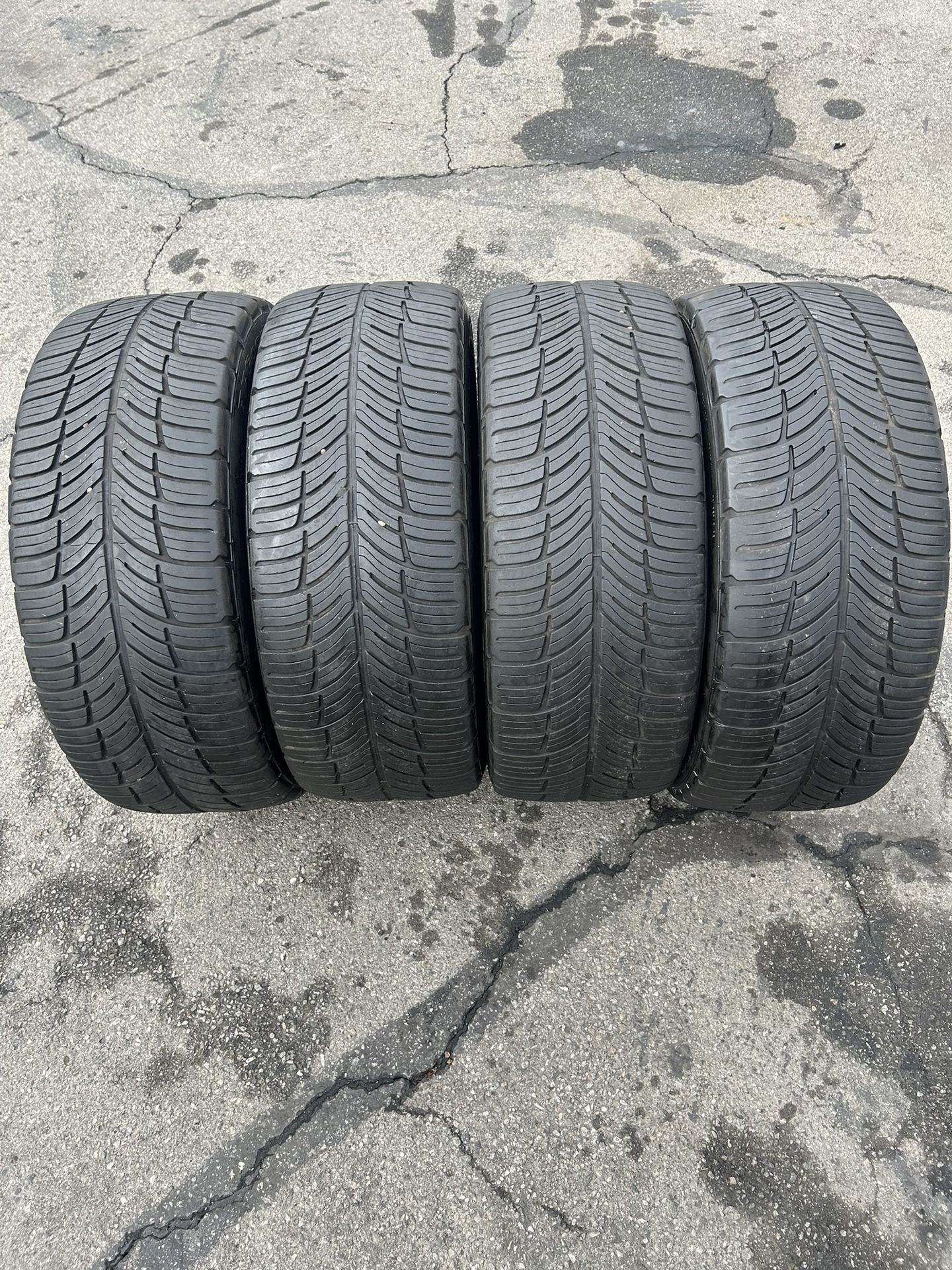 Set. Tires. 245. 45. 20. Bf. Godrich