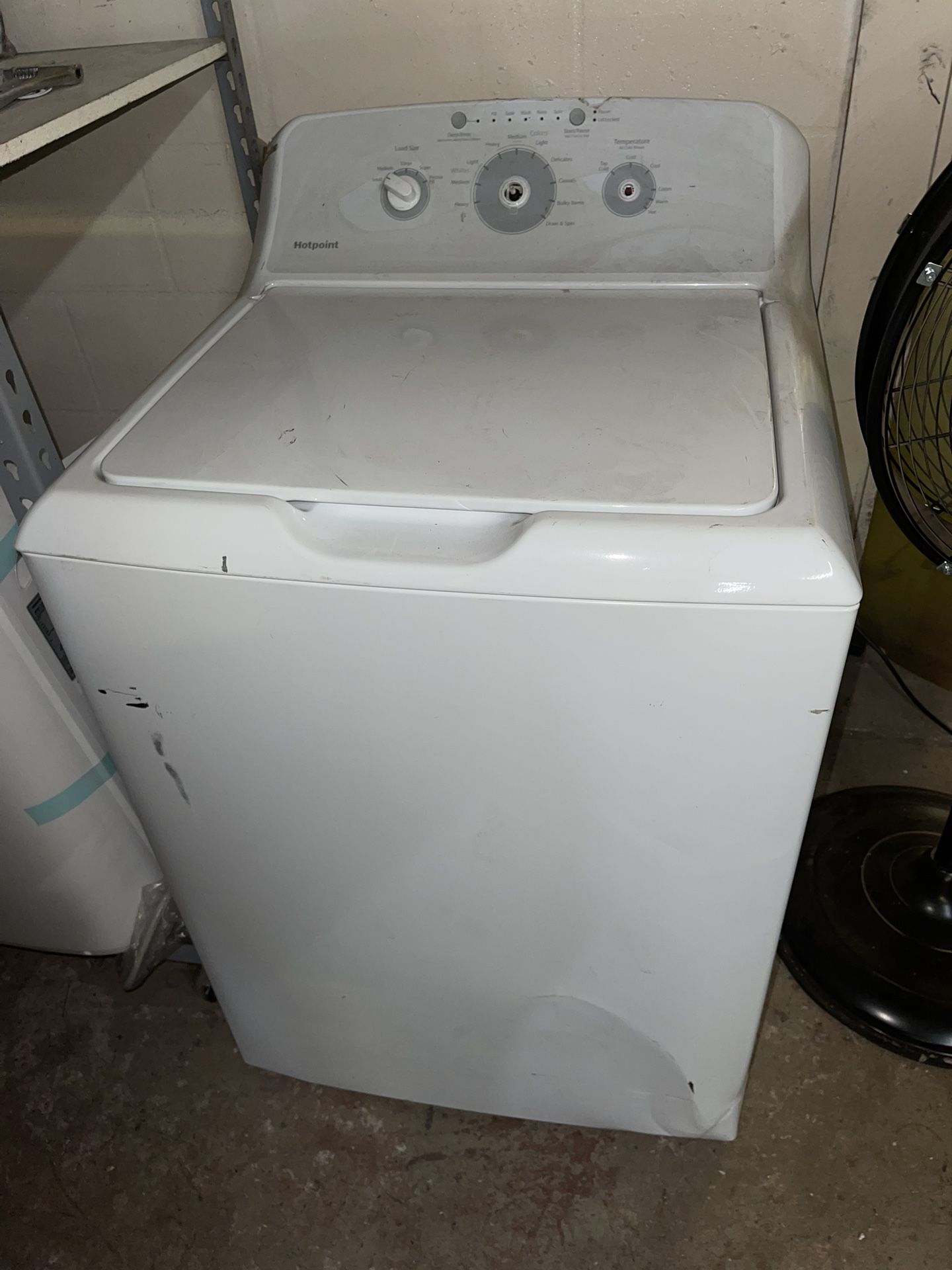 HOTPOINT 3.8 cu ft Washing Machine 