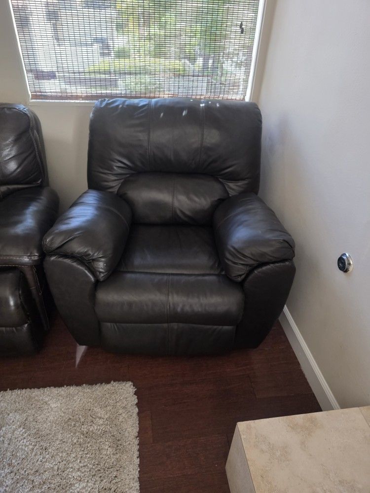 Black Leather Recliner Chair