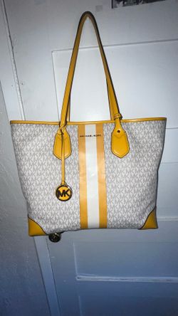 Michael Kors bag / purse