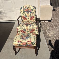 Vintage Antoinette Tropical Floral Lounge / Library Chair With Ottoman