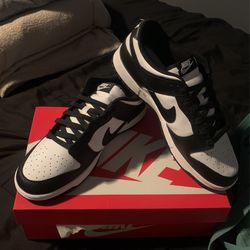 Nike Dunk Pandas
