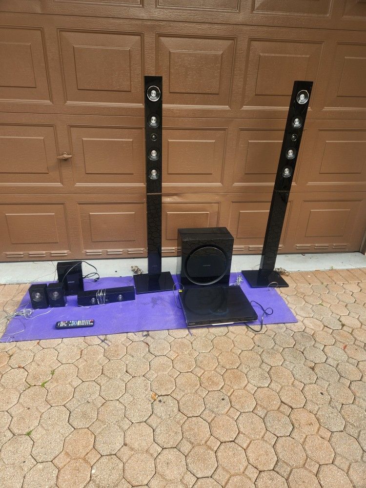Samsung HT-D6730W 7.1 Blu-ray Home Theater System
