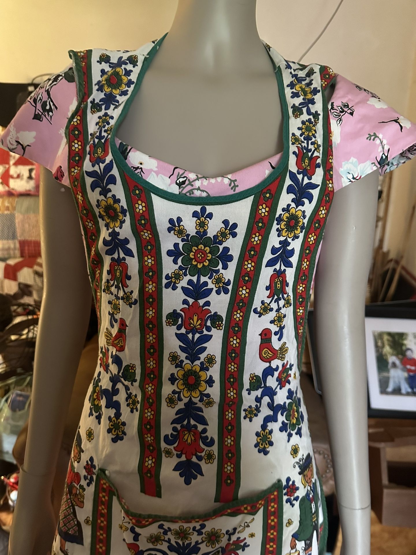 Beautiful vintage apron