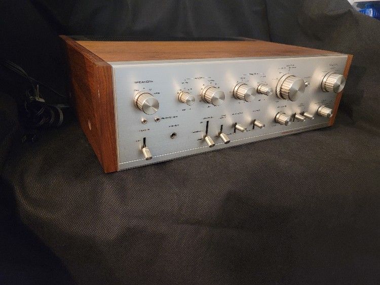 Pioneer Sa8100 Vintage Stereo Integrated Amplifier