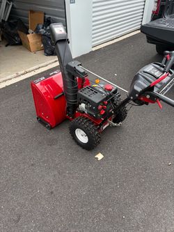 Like New Craftsman 26" Snowblower 2-Stage self propelled 208cc OHV Engine