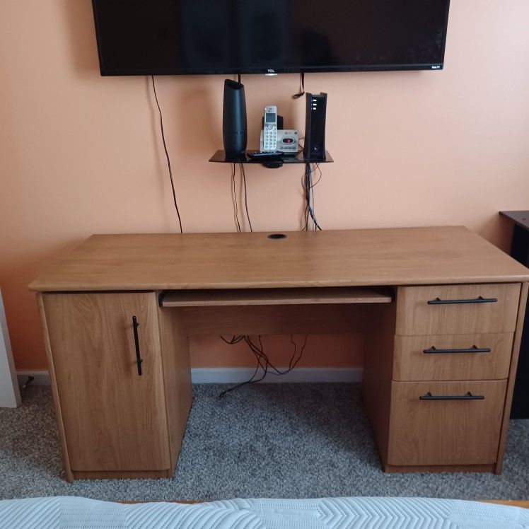 Large Working Desk