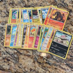 Pokemon Cards 50 Cards Bundle 