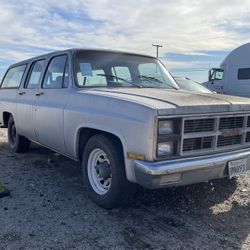 1982 GMC Suburban
