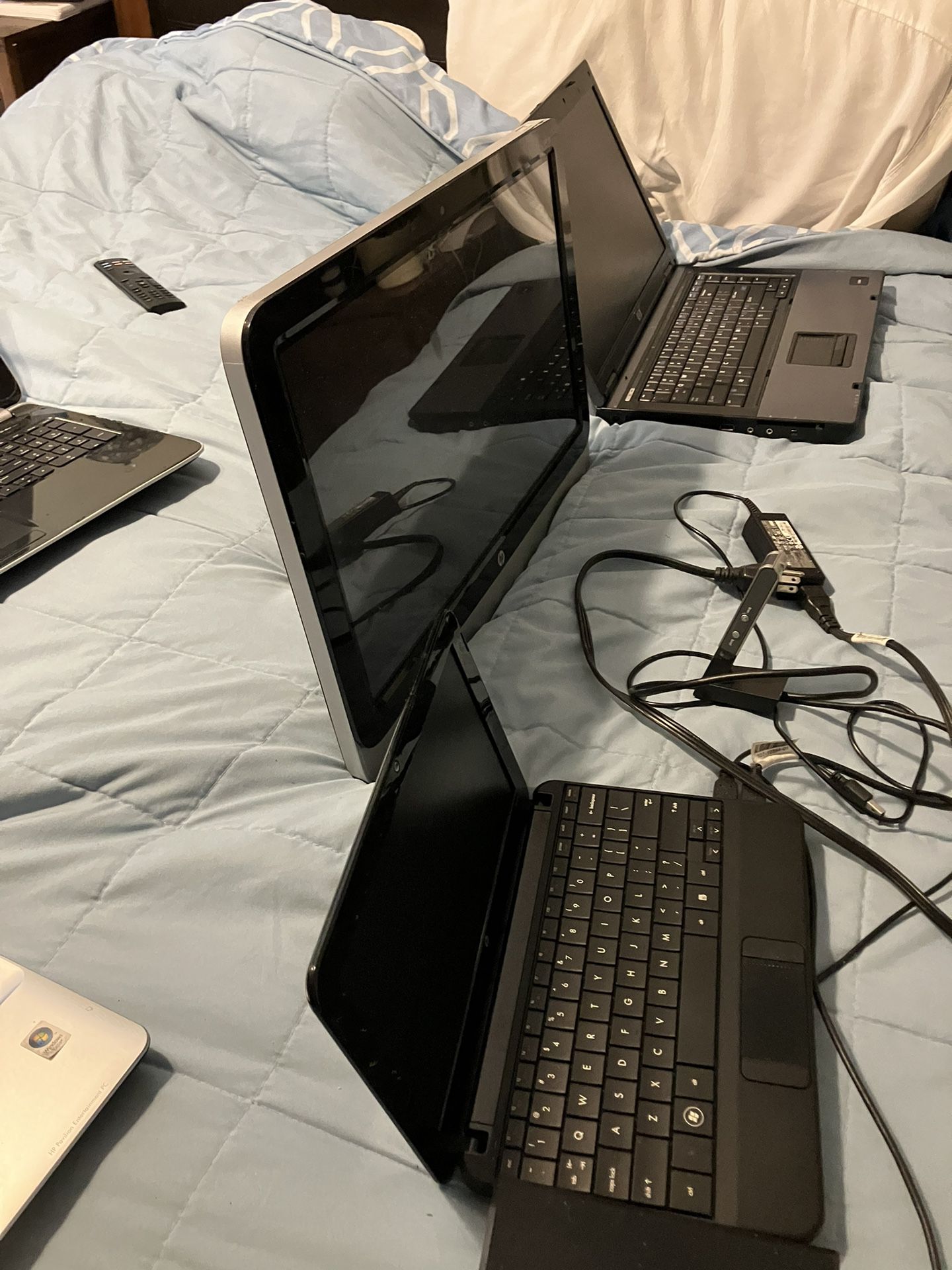 All This Computer  For Only $100  They Works No Change 