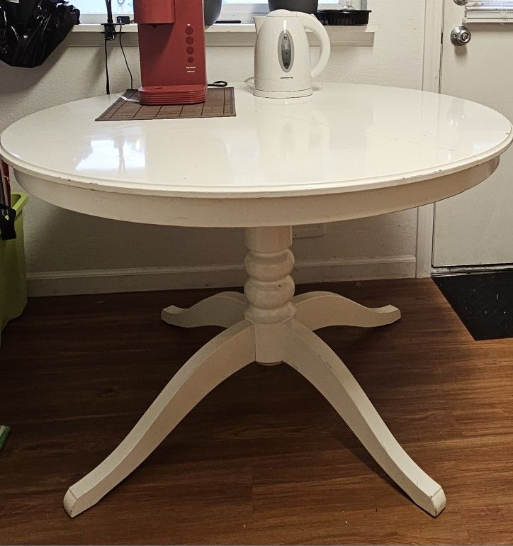 Round Table