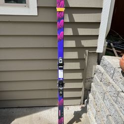 Vintage Women’s K2 Skis With Solomon Bindings