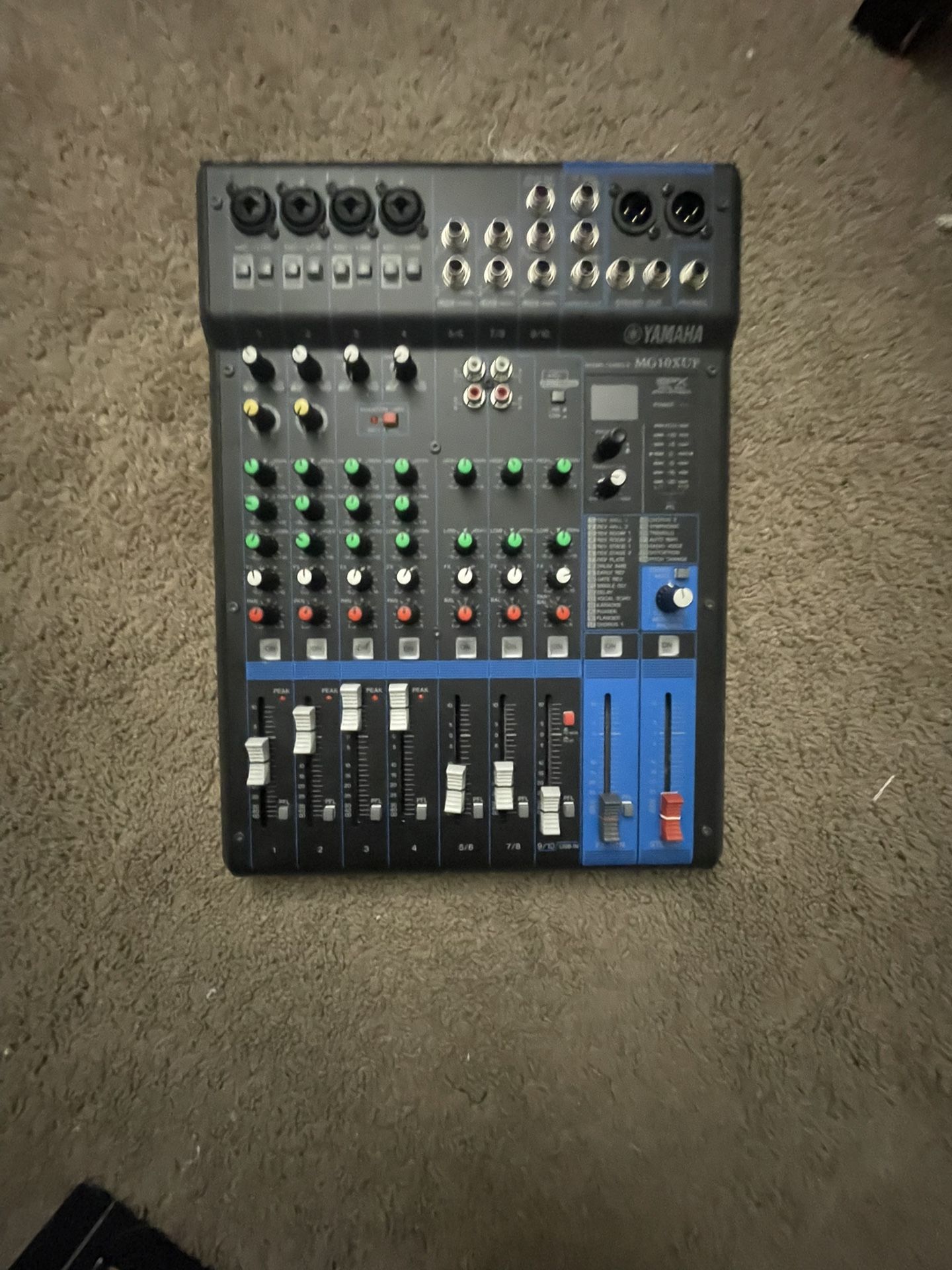 Yamaha Mg10xuf mixing console