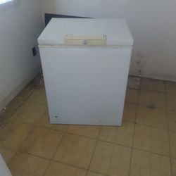 Deep Box Freezer 