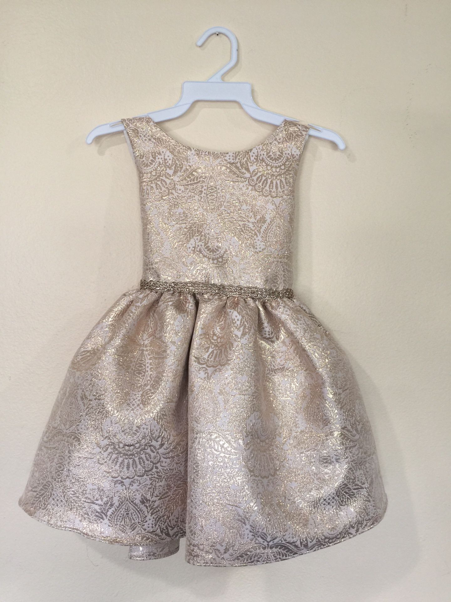 New Champagne Flower Girls Party Dress Size 4