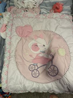 Girls Sheets & Comforter Set 