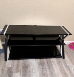 TV Stand / Entertainment Center