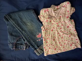 Embroidered jeans and floral top 3t