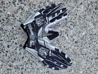 Wilson NFL Stretch Fit Receivers Gloves