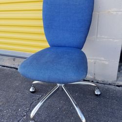 Nice Blue Office chair Adjustable