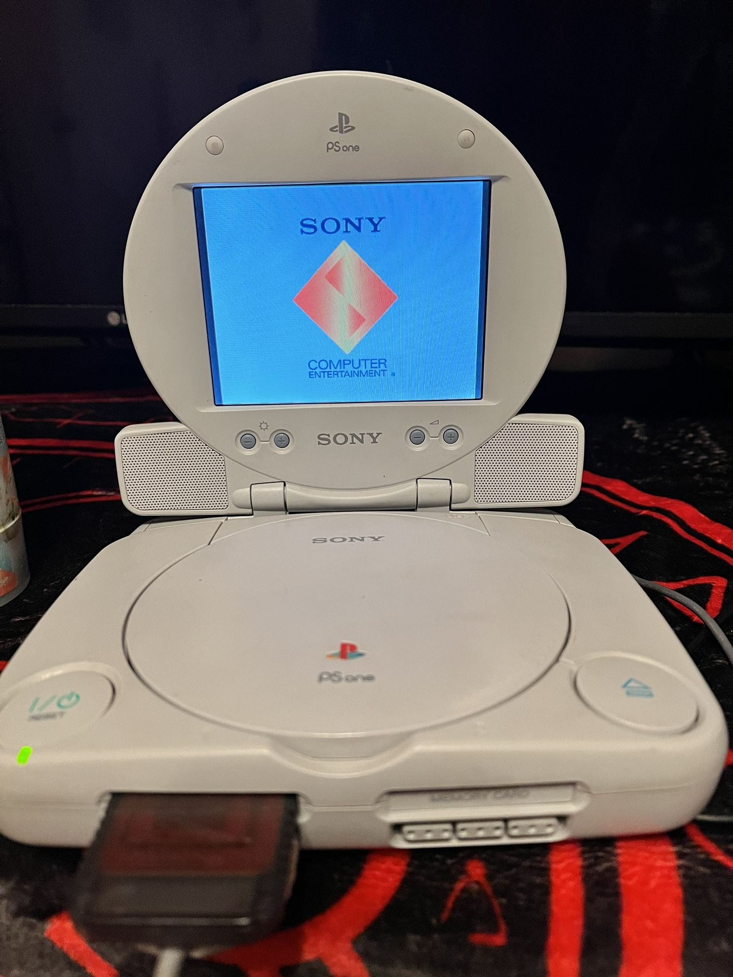 Ps1 With Official LCD Screen And Final Fantasy 7 