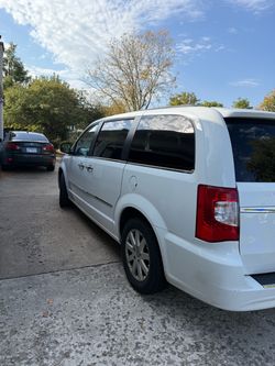 2016 Chrysler Town & Country