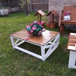 Country style coffee table