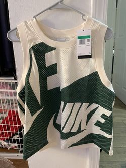Woman's Nike Jersey Brand New Tags On Size XL