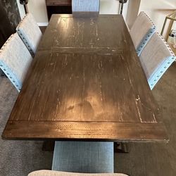 Dinning Room Table 