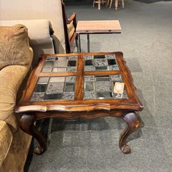 End Table - Brown W/ Square Glass - SKU: NE6AZN