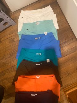 Lot of 7  stretching pants for women zize 14 or large in great condition like new different brands very good brands