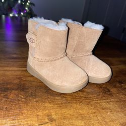 EUC Toddler ( Girl) Shoes 