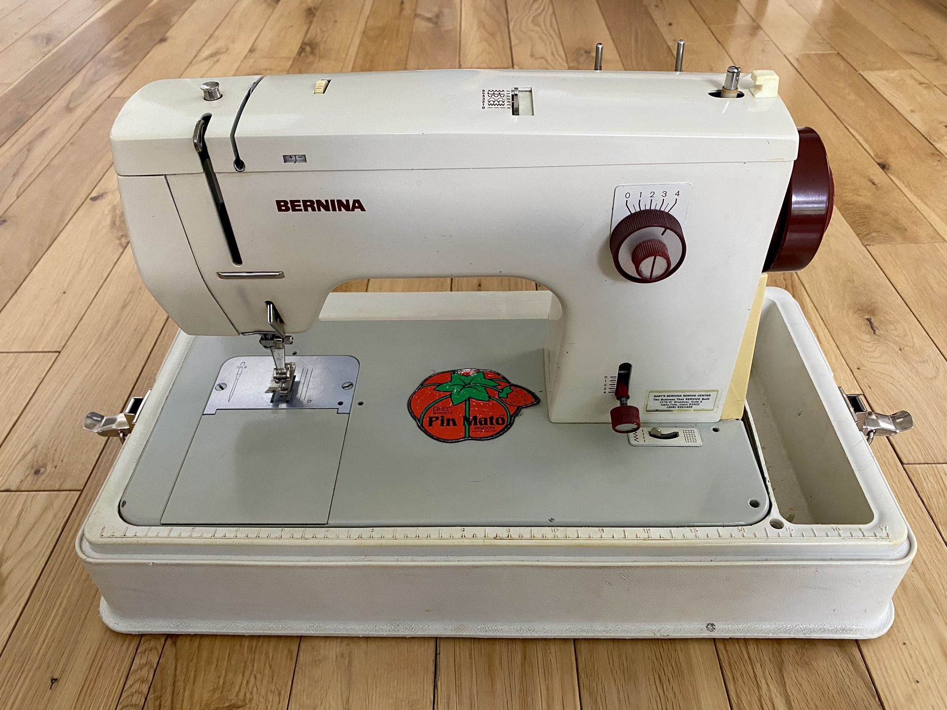 Bernina 817 Sewing Machine