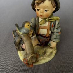 Vintage Original M.I. Hummel Porcelain Figurine, like new, Whistler’s Duet #413, year 1992.