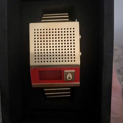 Nixon Dork Too Bracelet Watch 34mm Brand New