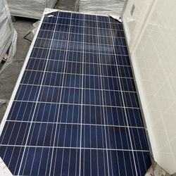 335W Solar Panel Polycrystalline https://offerup.co/faYXKzQFnY?$deeplink_path=/redirect/ L-G4.2 335 Dimension: 78.5 x 39.4 x 1.38 In. Weight: 52.9 lbs