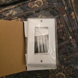 Outlet plates