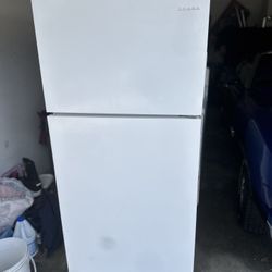 Amana Refrigerator 