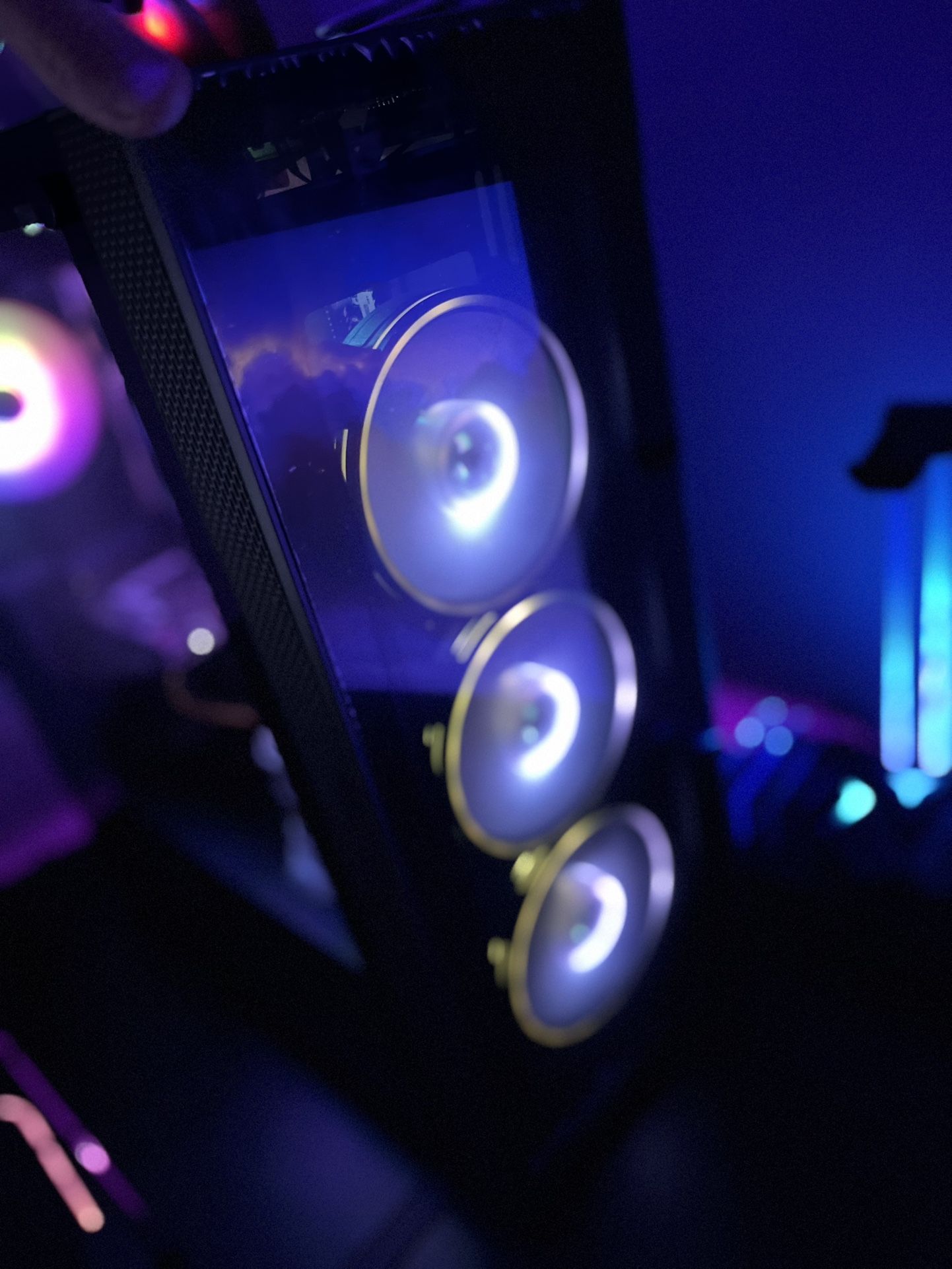 CUSTOM PC BUILD
