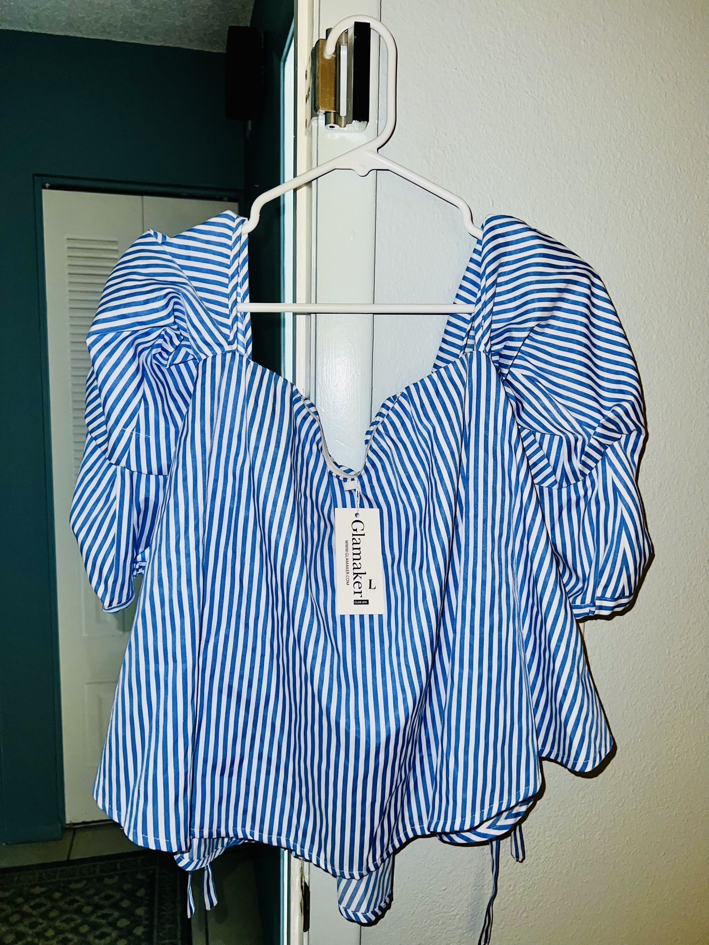 New off the Shoulder Top size L $5 w/ Tag