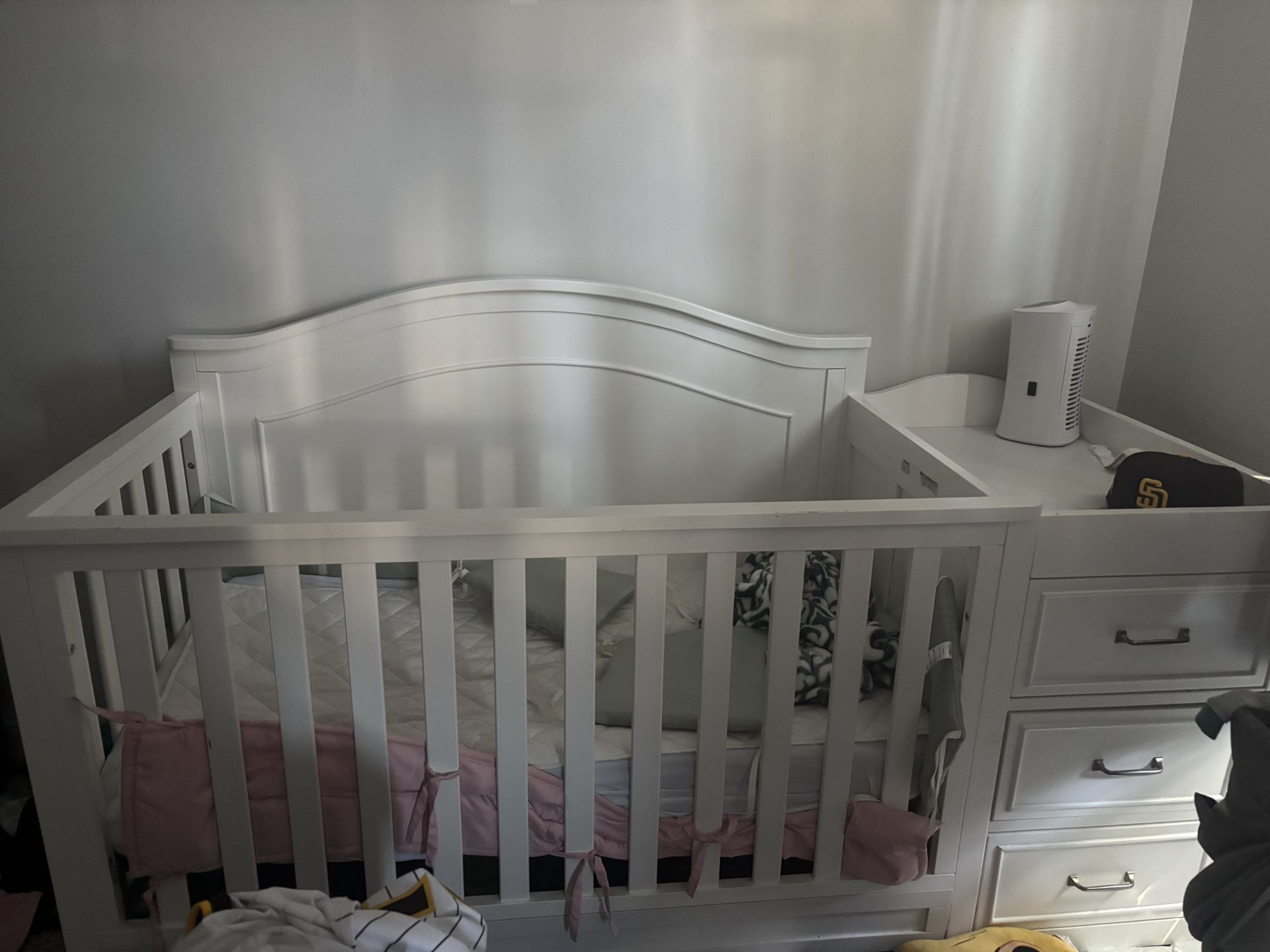 Davinci 4 In 1 Crib 