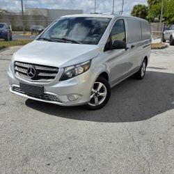 2018 Mercedes-Benz Metris