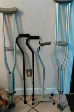 1set of Medline crutches 300lbs adjustable... 1 set of Gardian 300lbs adjustable. 1 Cared adjustable cane. $10 each
