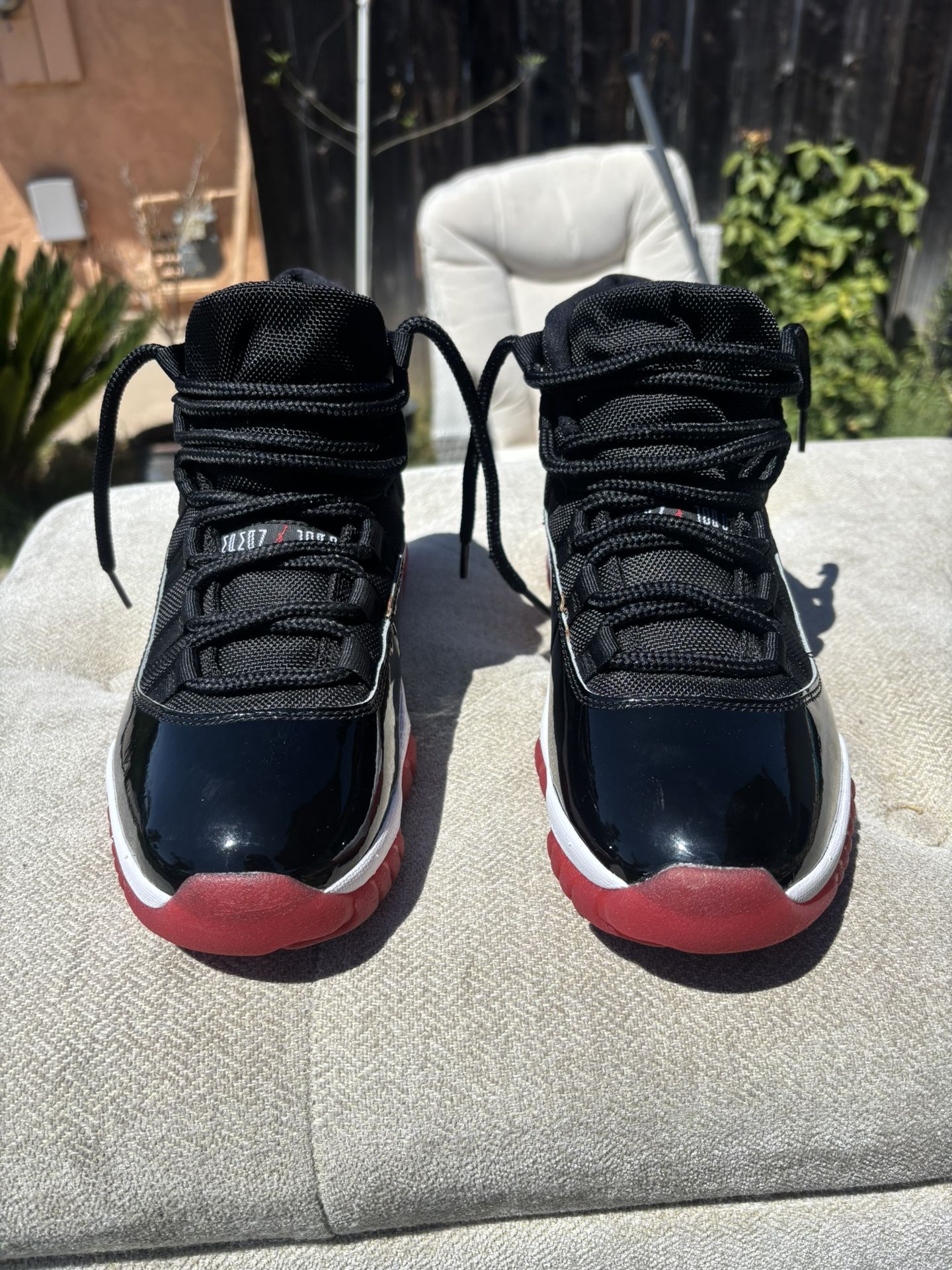 Air Jordan 11 Bred Size 8