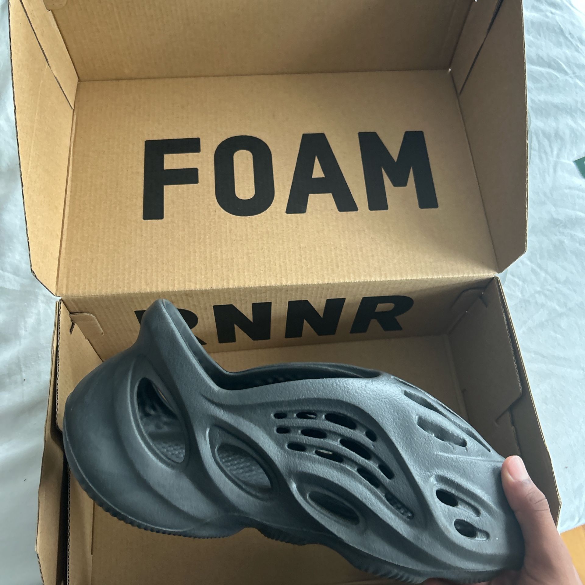 Black Foam Runners