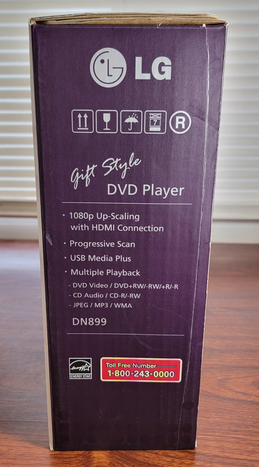 LG DN(contact info removed)p up-scalin DVD playerWhite Pinewood Dresser 9 Drawers 