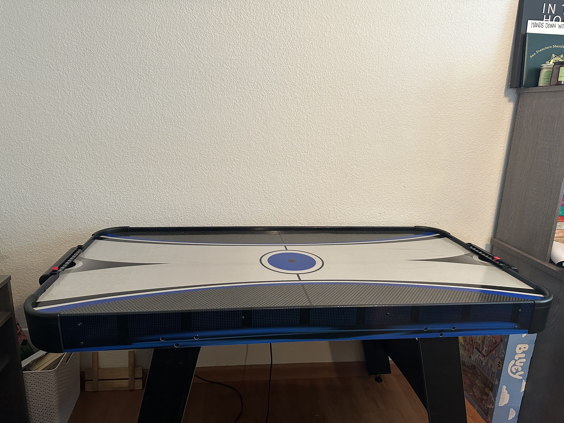 Air hockey / Ping Pong Table